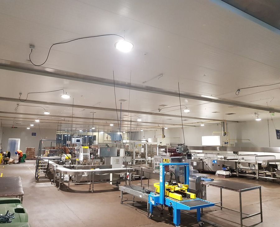 Estudio lumínico en planta industrial realizado por CLM